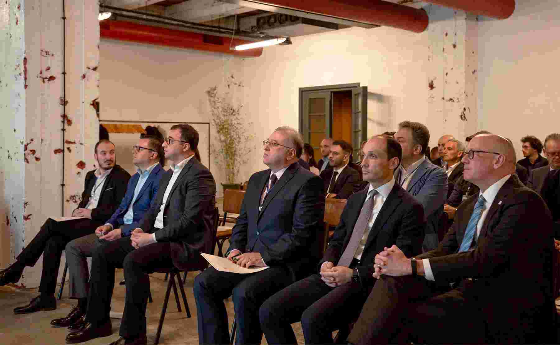 კობა გვენეტაძემ ციფრული ლარის სამომავლო პერსპექტივებზე საერთაშორისო კონფერენციაზე ისაუბრა