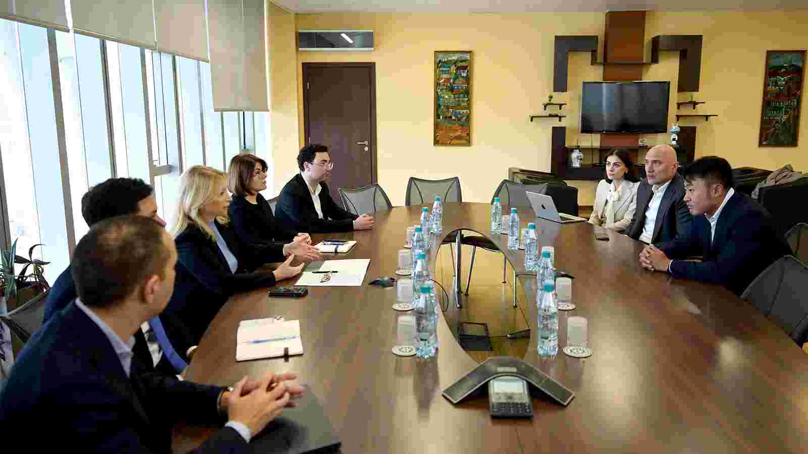 ნათია თურნავა საერთაშორისო ფინანსური სერვისების პლატფორმა Bybit-ის თანადამფუძნებელს და აღმასრულებელ დირექტორს შეხვდა