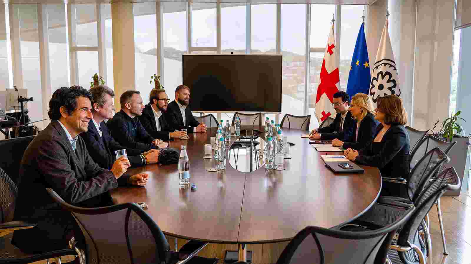 ნათია თურნავა კომპანია Tether-ის წარმომადგენლებს შეხვდა 
